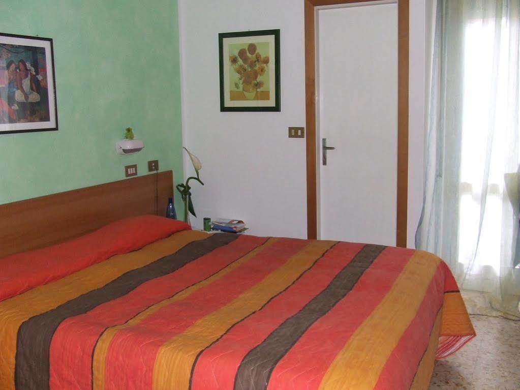 Hotel Amoha Rimini Eksteriør billede