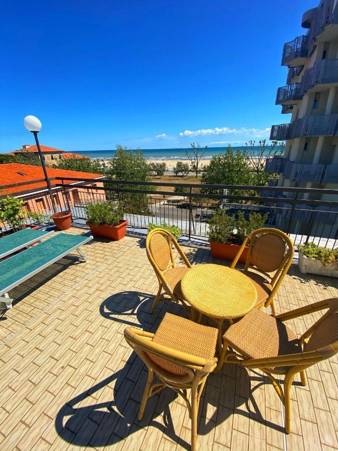 Hotel Amoha Rimini Eksteriør billede